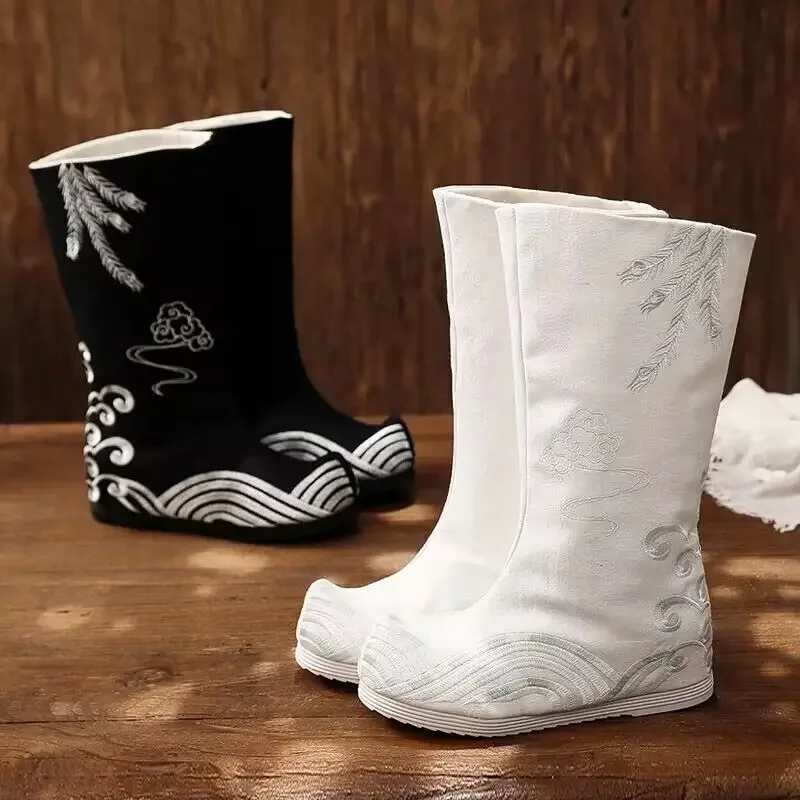 Chinese Hanfu Embroidered Boot - Men Shoes White Colour 评论和价格